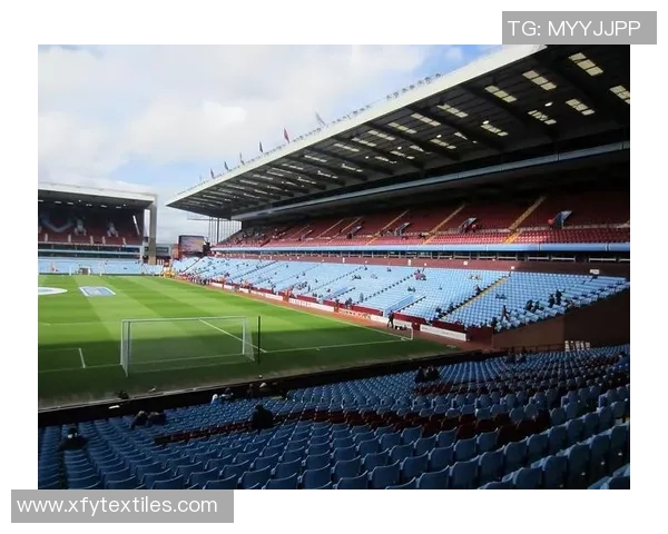 足坛巨星齐聚同队共创辉煌谱写绿茵场上传奇新篇章