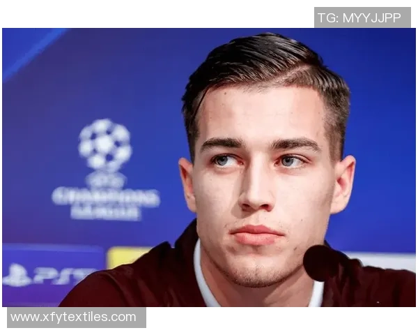 谁是足球场上的小鲜肉球星 看这些新晋明星的精彩表现视频